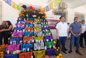 Recuerdan a policías caídos con un altar del Día de Muertos en Mazatlán