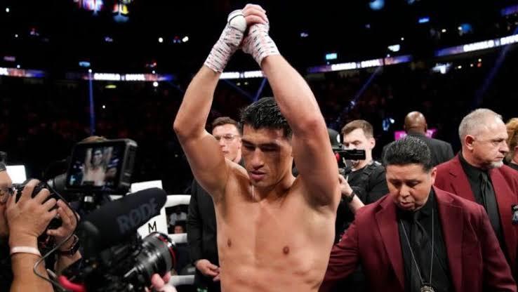 «Zurdo» Ramírez pierde por DU ante Dmitry Bivol