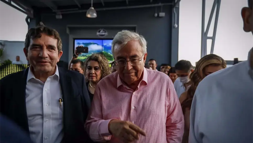 Cuén califica con un 8.5 el primer año de gobierno de Rocha Moya