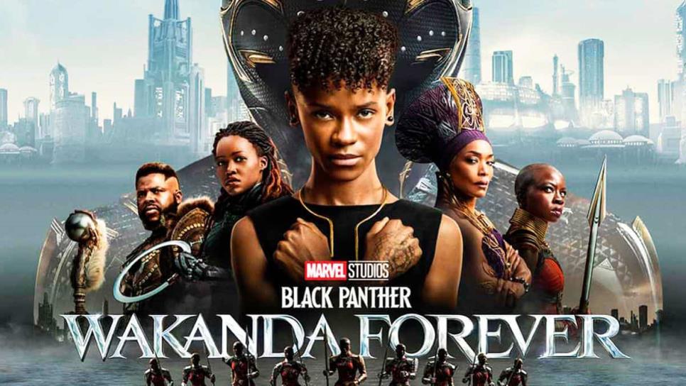 Con baile, actores celebran el estreno de Black Panther: Wakanda Forever