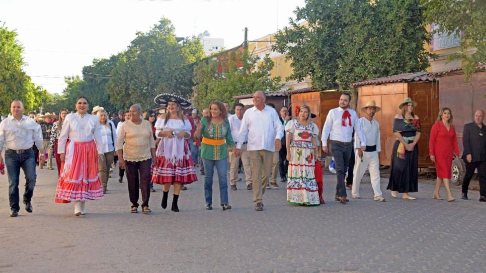 El Fuerte realiza tradicional desfile en conmemoración al 112 aniversario de la Revolución Mexicana