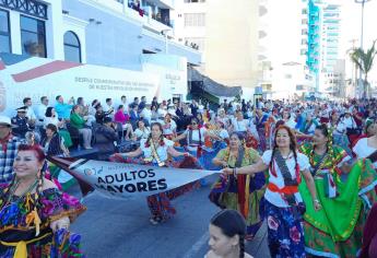 Con gran desfile conmemoran en Mazatlán los 112 aniversarios de la Revolución Mexicana