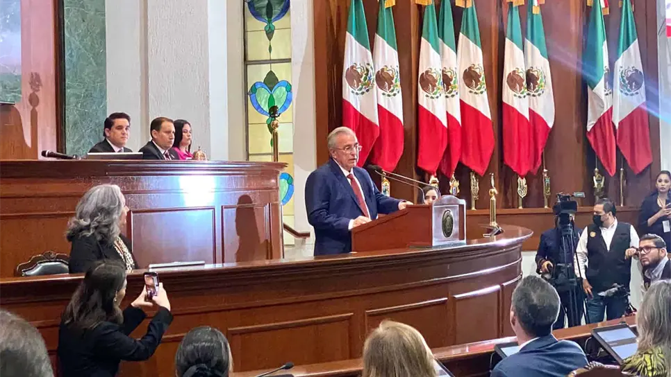 El Primer Informe se dio en el Congreso del Estado de Sinaloa. FOTO: Heidi Fonseca.