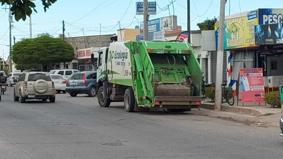 Camión de basura choca y provoca carambola en cuatro vehículos