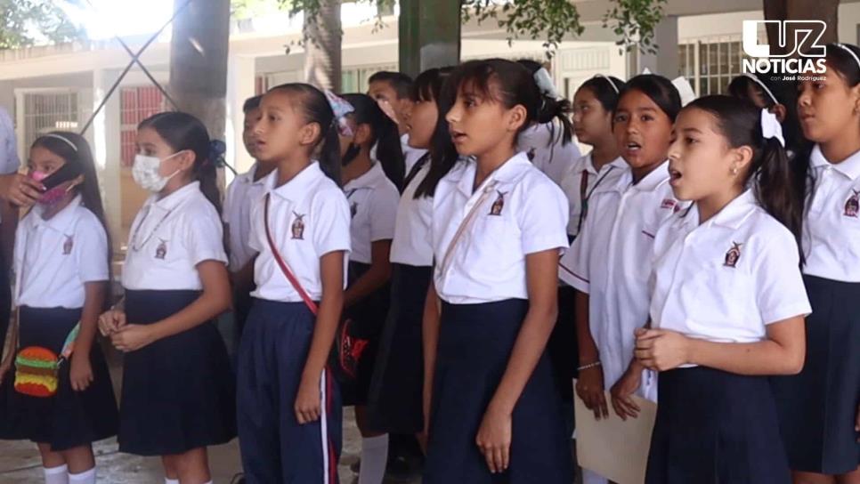 ¡Niños cantan himno nacional en Yoreme; reclaman respeto a pueblos originarios
