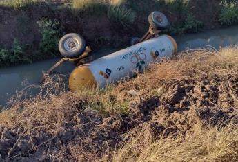 Abandonan una nodriza en canal de Guasave