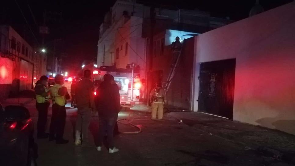 Incendio en una bodega moviliza a Bomberos de Los Mochis