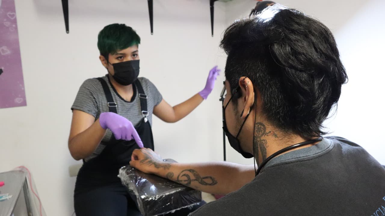 Tatuajes: del rechazo a la moda social - Gaceta UNAM