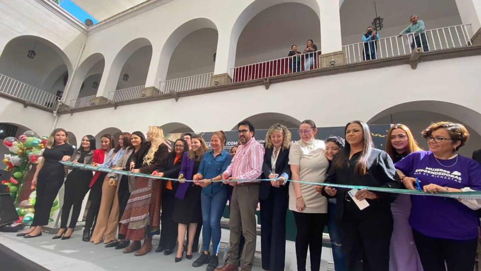 Ayuntamiento de Culiacán entrega créditos de «Mujer Productiva» 32 a emprendedoras