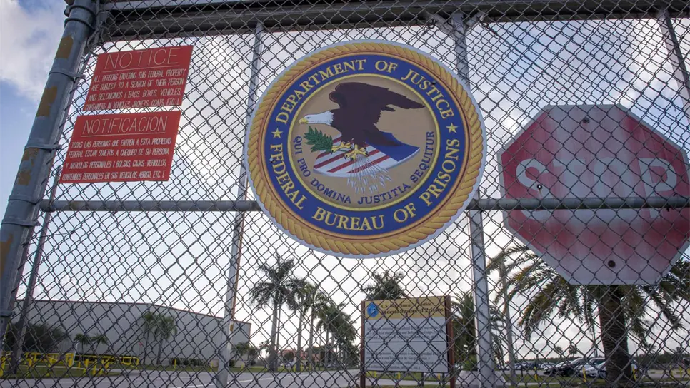 Informe revela miles de casos de abuso sexual en prisiones federales de EEUU