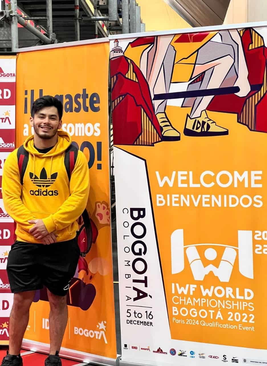 Chino Cárdenas consigue el lugar 12 mundial en halterofilia