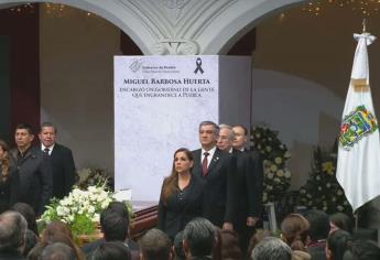 Rocha Moya participa en la Guardia de Honor a Miguel Barbosa en homenaje de cuerpo presente