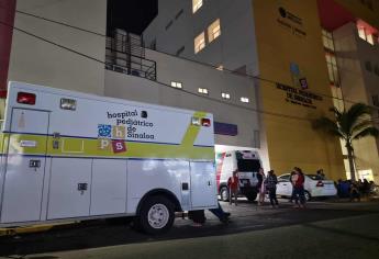 Le explota cuete en la mano a niño de 12 años en Cosalá; podría perder dos dedos