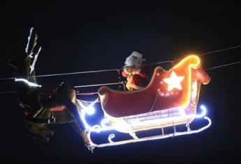 VIDEO: La Navidad por poco se queda sin Santa Claus, casi cae de su trineo