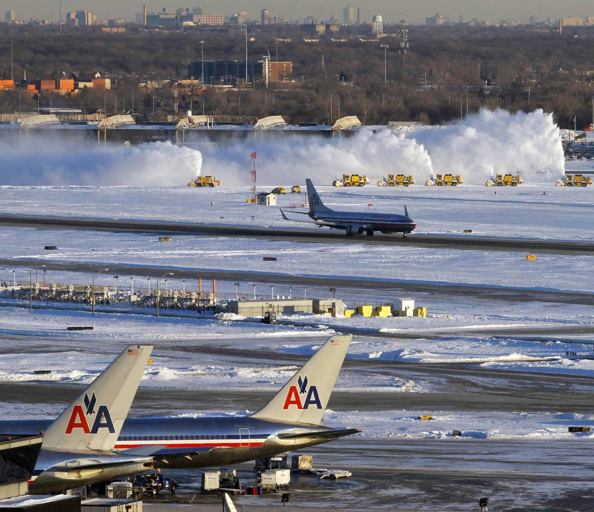 La gran tormenta de EEUU deja a miles de personas sin luz y sin poder volar