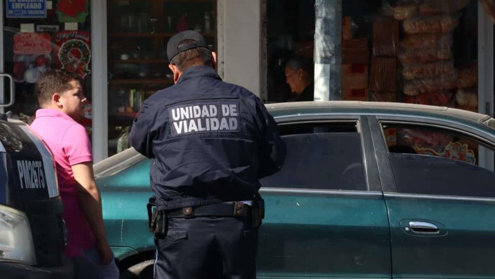 Retiran polarizado a 40 vehículos en El Fuerte