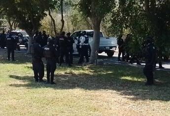 Cuatro detenidos deja persecución tras robo de camioneta, en Culiacán