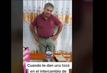 VIDEO: Hombre se enoja por recibir una taza en intercambio navideño y es avergonzado