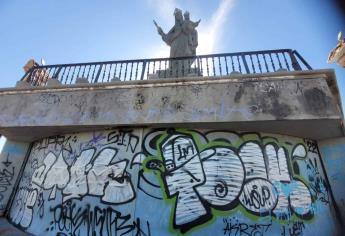 Vandalizan estatua de la Virgen del Valle en el Cerro de la Memoria de Los Mochis