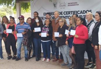 Ayuntamiento de Ahome entrega 65 certificados de vivienda en El Plan de Guadalupe