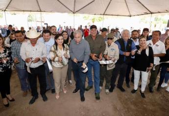 Rubén Rocha Moya pavimenta calle en Constancia con una inversión de casi 8.5 mdp