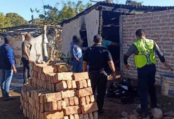 Una familia de Ahome pierde su casa en un incendio, a unas horas de Año Nuevo
