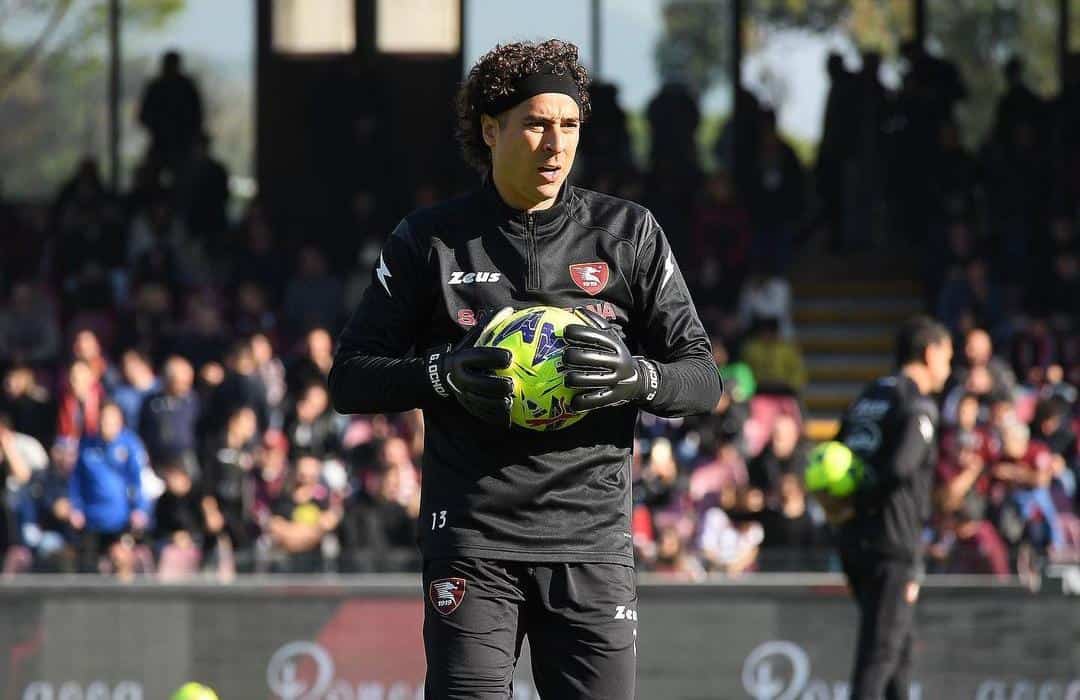Guillermo Ochoa debuta con derrota en el Salernitana