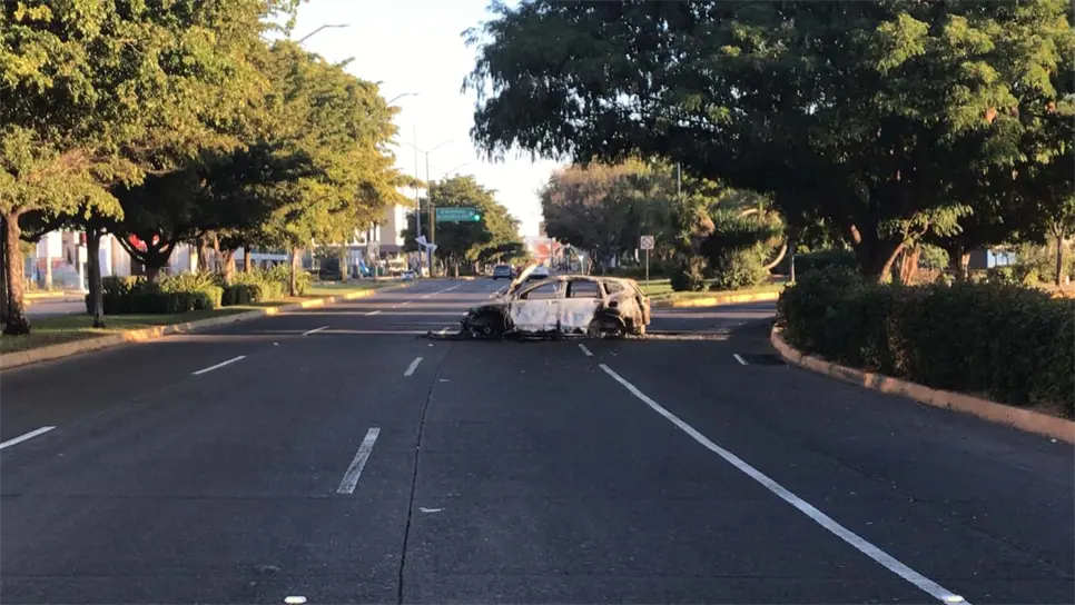 Reportan aún 6 bloqueos activos en Culiacán y Los Mochis