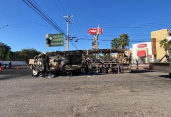 Calles de Culiacán ya están libres; retiran 120 carros calcinados