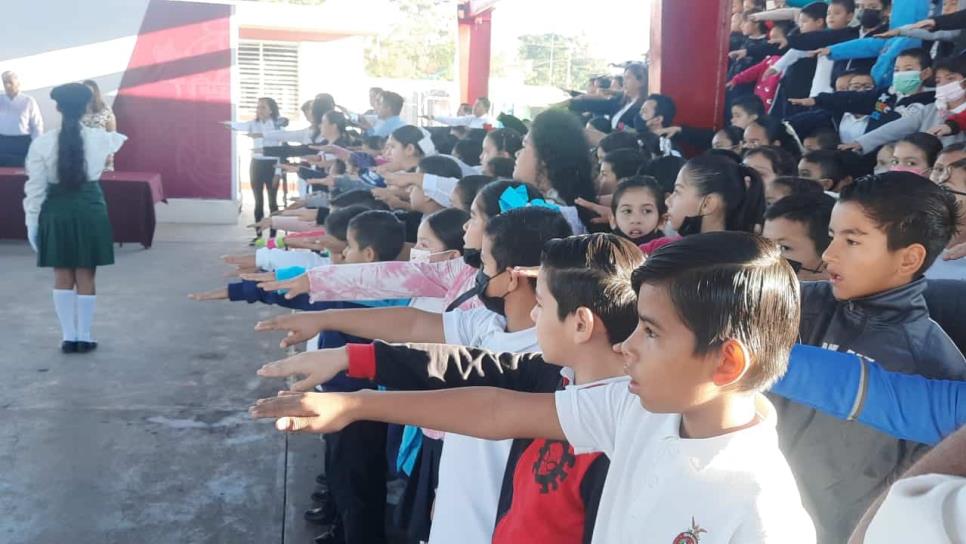 Regresa el Lunes Cívico a escuelas de Mazatlán