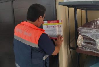 ¡Salía sangre de la alcantarilla! Funeraria tiraba restos humanos al drenaje en Guasave | VIDEO