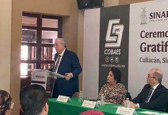 Entregan Gratificaciones por Jubilación a 69 Trabajadores de Cobaes