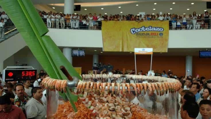 Mazatlán va por el récord Guinness del Coctel de Camarón más grande del mundo