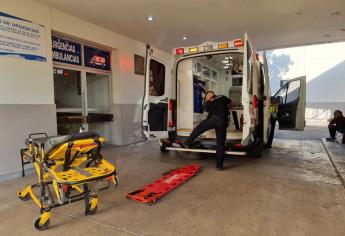 Motociclistas lesionados al salirse de la carretera en el ejido Flores Magón