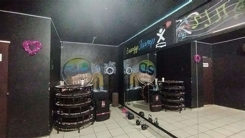 Depravado de Los Mochis vuelve a las andadas, se masturba afuera de gimnasio