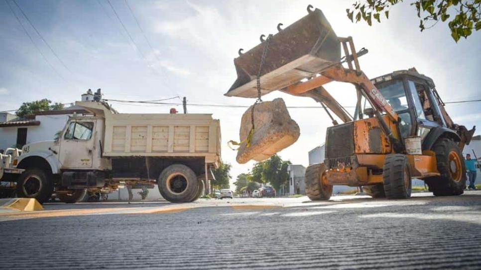 Ayuntamiento de Ahome entrega primer paquete de 10 calles con pavimento hidráulico
