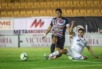 Dorados cae ante Alebrijes por goleada de 3-0