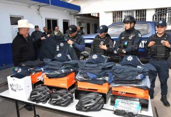 Entregan equipo y uniformes a nuevos policías de Angostura