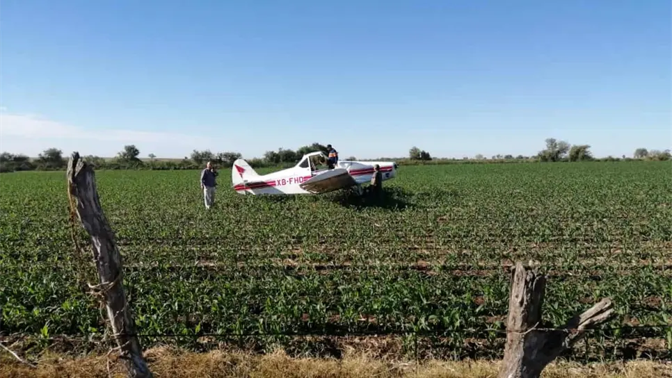 Alerta tras aterrizaje forzoso de una avioneta en El Tamarindo, Culiacán