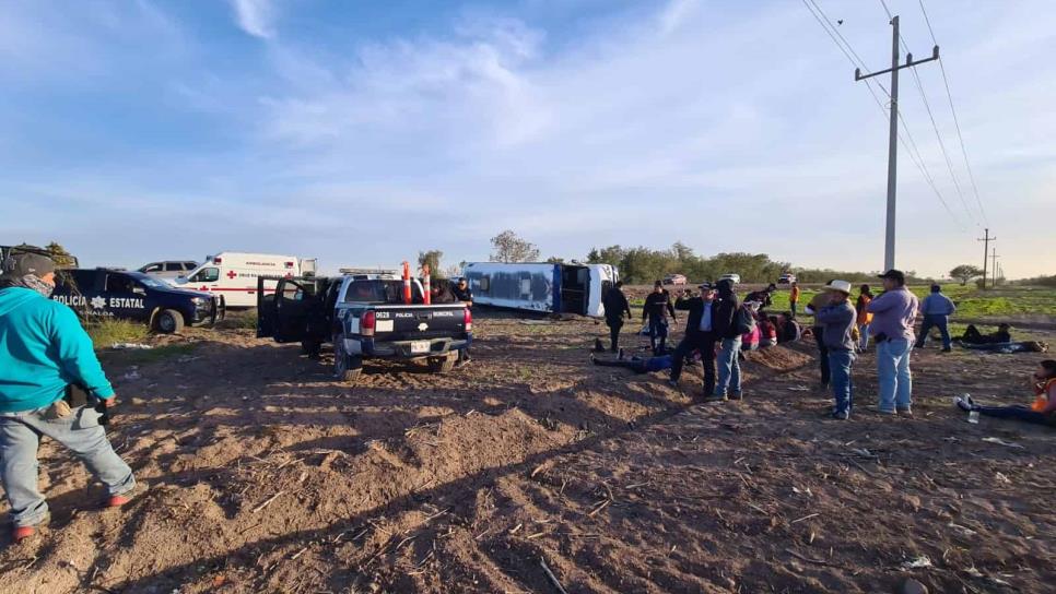 Vuelca camión con trabajadores cerca de La Trinidad, Guasave; hay 19 heridos