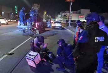 Policías auxilian a motociclista arrollado por vehículo en el sector Isla Musala, en Culiacán