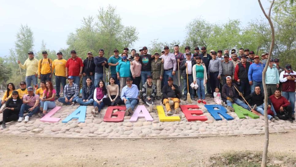 Gildardo Leyva encabeza brigada de limpieza en «La Galera» de El Fuerte