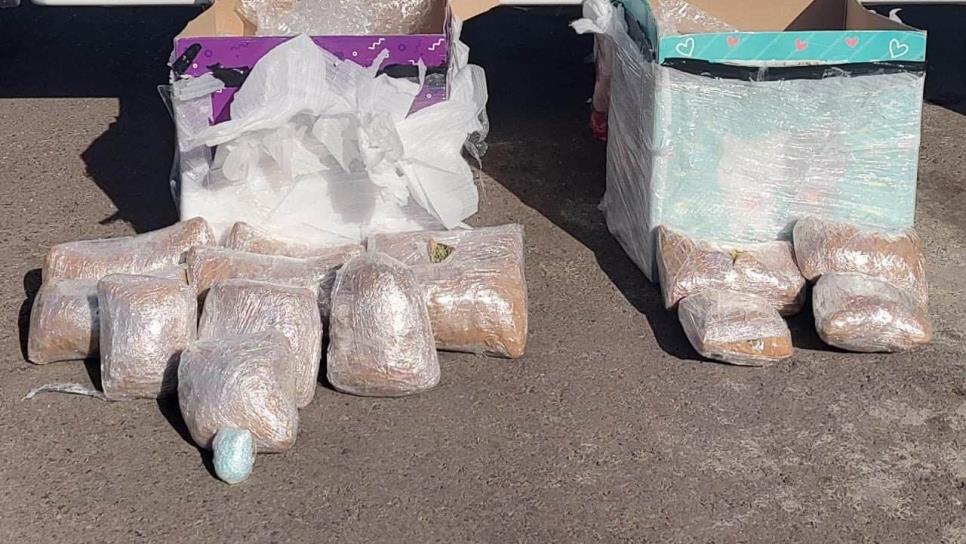 Interceptan cristal oculto en marcos de espejo y mil pastillas de fentanilo, en paquetería de Culiacán