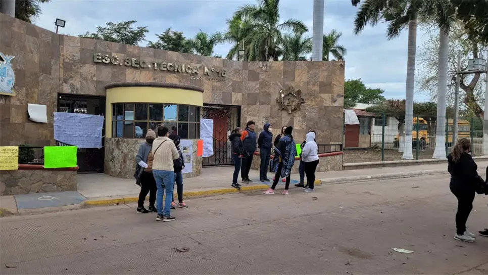 Investigan a directora de secundaria del 9 de Diciembre; no fue destituida: SEPyC