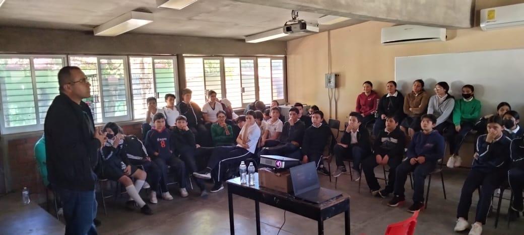 Imparten talleres en Badiraguato para eliminar violencia en escuelas