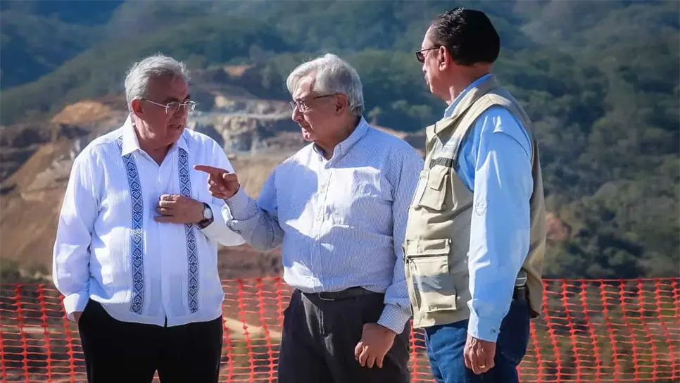 El Presidente de México, Andrés Manuel López Obrador en una de sus giras por Badiraguato. FOTO: Luz Noticias.