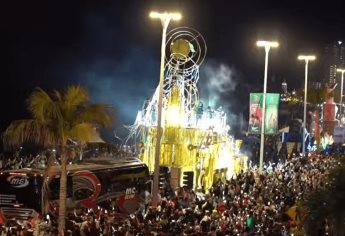 Carros alegóricos causan sensación en desfile del Carnaval de Mazatlán 2023