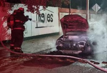 Se investiga quema de autos en Culiacán; alcalde llama a estar tranquilos