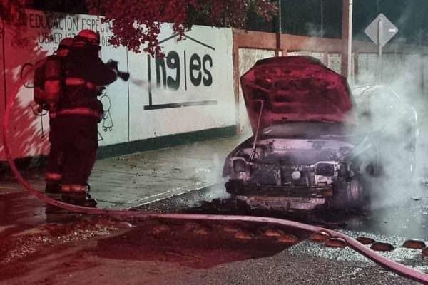 Se investiga quema de autos en Culiacán; alcalde llama a estar tranquilos