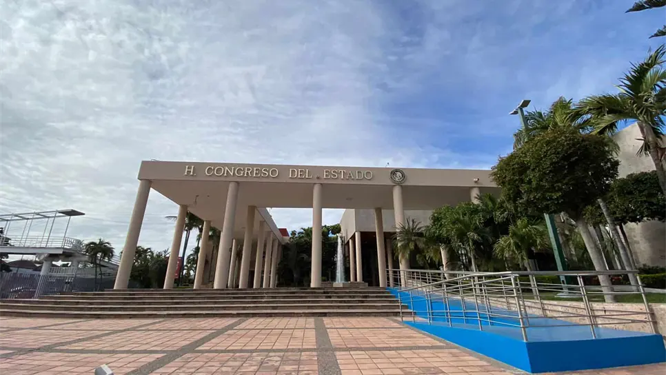 Ningún amparo retrasará la consulta de la UAS: Gobernador . | FOTO: Luz Noticias.